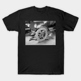 Lady Mechanic, 1920. Vintage Photo T-Shirt